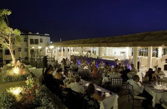 Royal Oasis Szálloda 4*